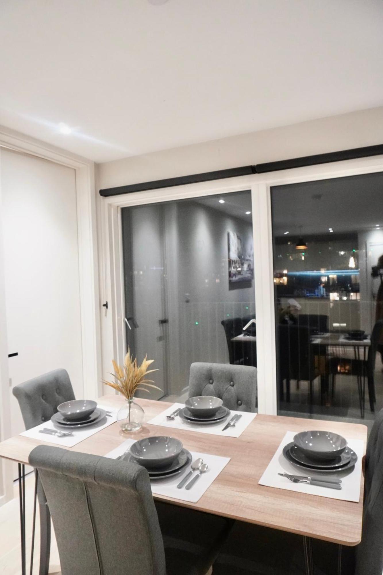 Central Manchester Luxury 2 Bed Apartment With Balcony المظهر الخارجي الصورة