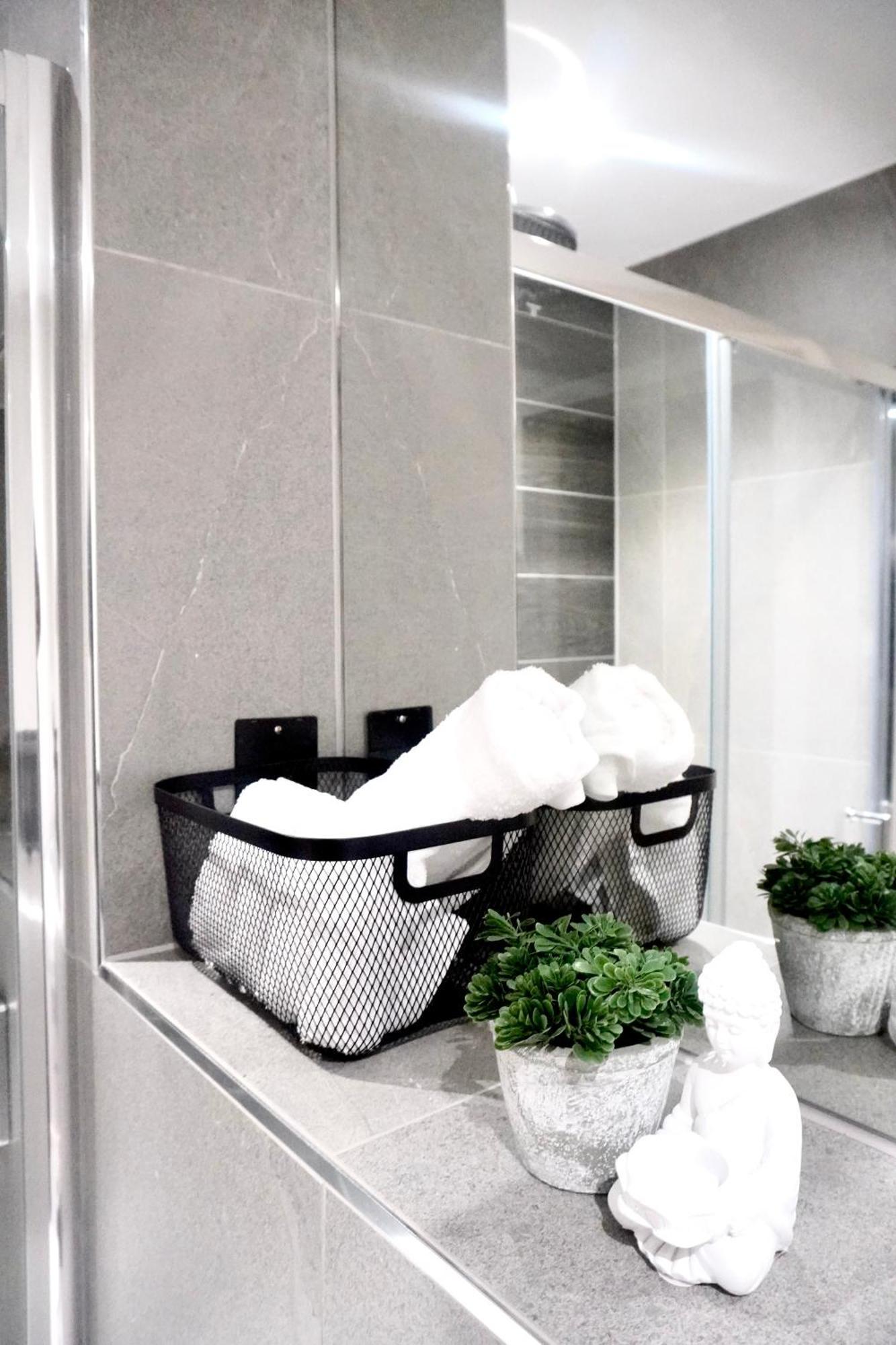 Central Manchester Luxury 2 Bed Apartment With Balcony المظهر الخارجي الصورة