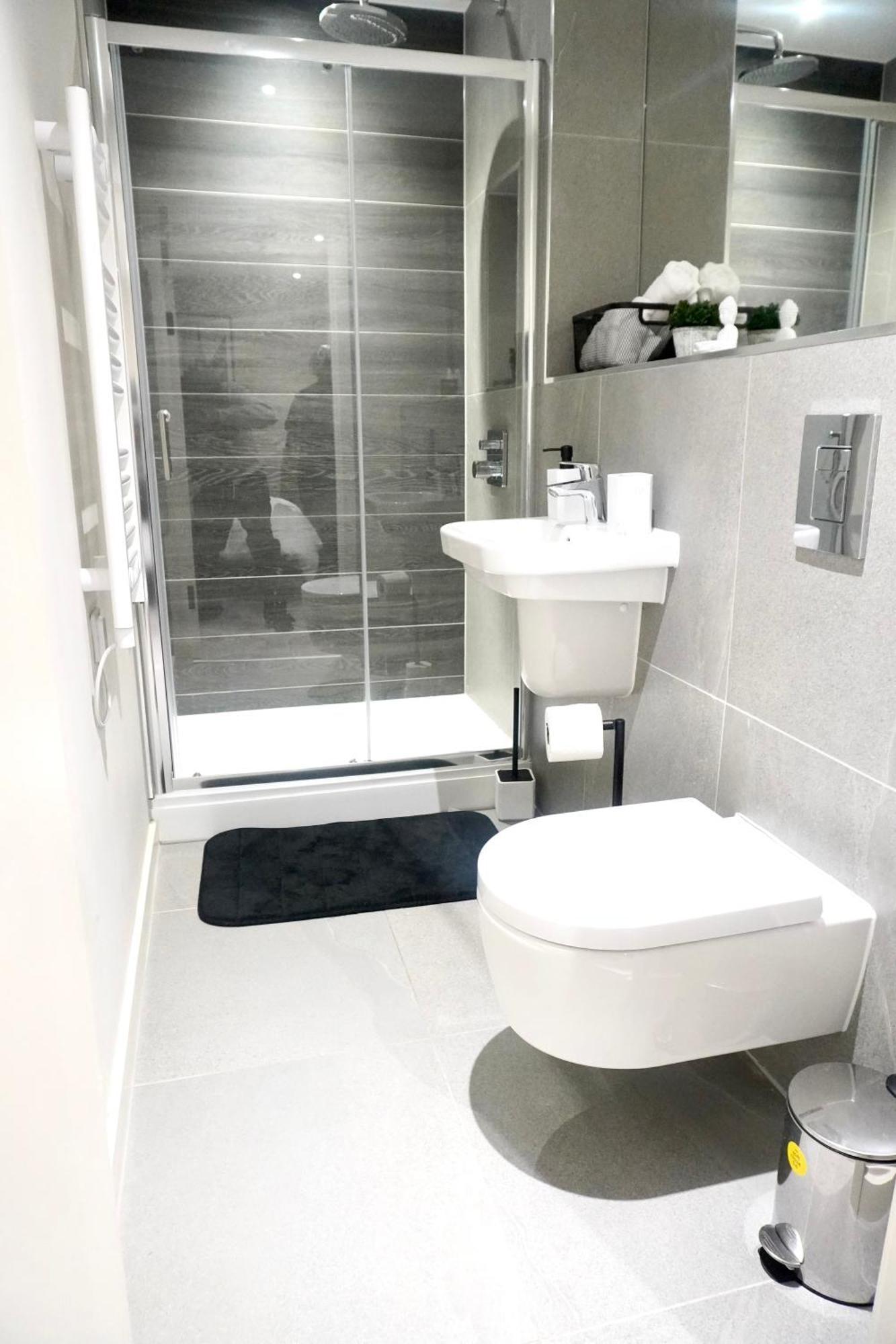 Central Manchester Luxury 2 Bed Apartment With Balcony المظهر الخارجي الصورة